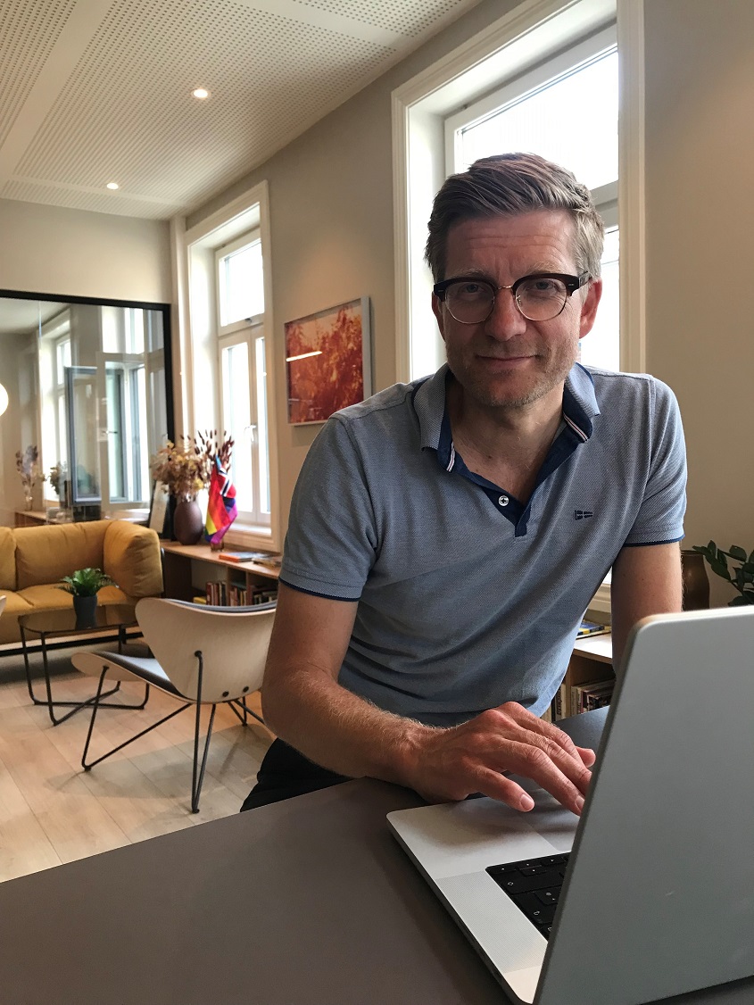 Bergestuen om samfunnsforståelse.